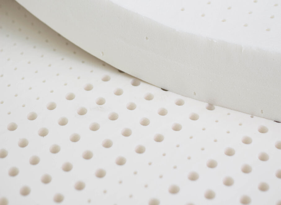 Naturlatex- oder Federkernmatratze: Für welche soll man sich entscheiden?