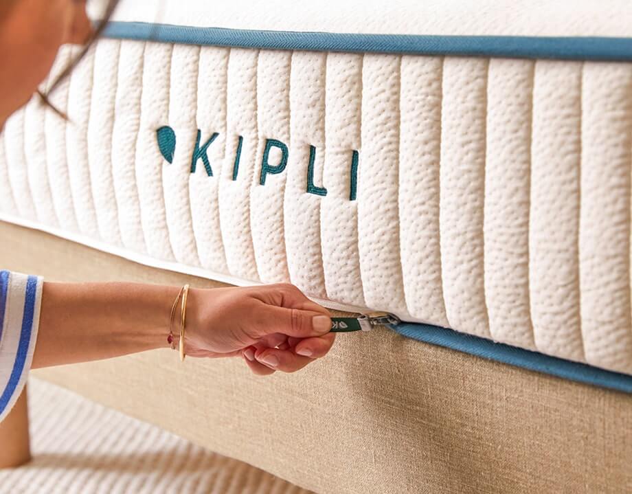 A naturally dust-mite-resistant mattress
