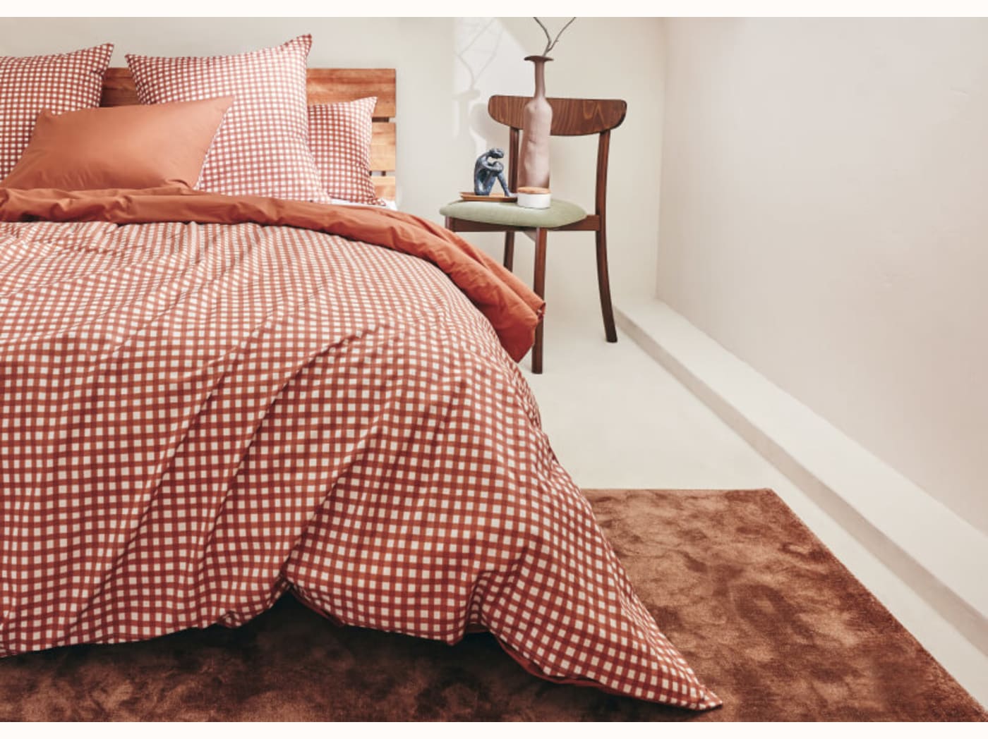 RÊVERIE Solid-Color Rug