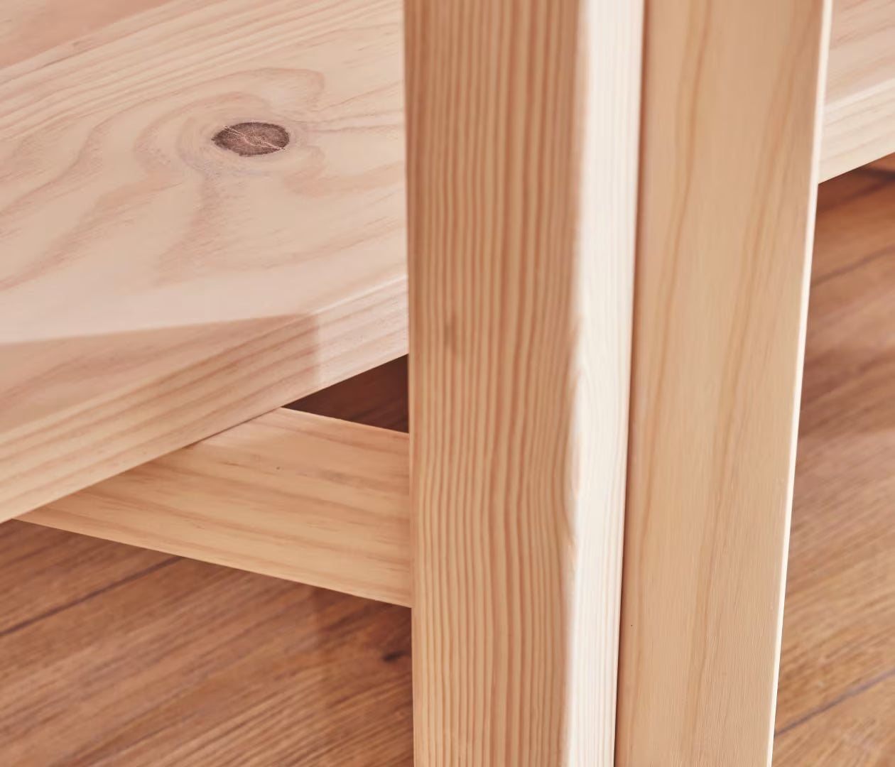 ORI-boekenkast van massief hout