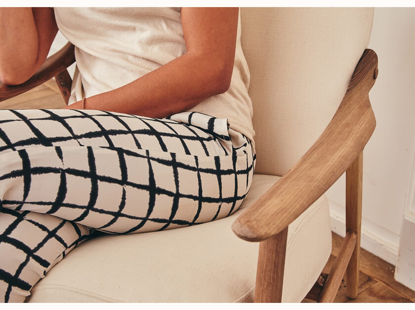 Sillón de madera LYRA