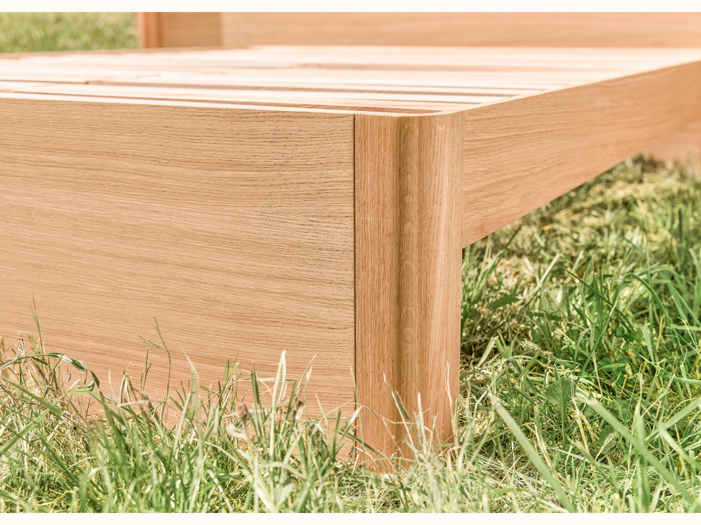 Cama con somier de roble macizo NÉNUPHAR