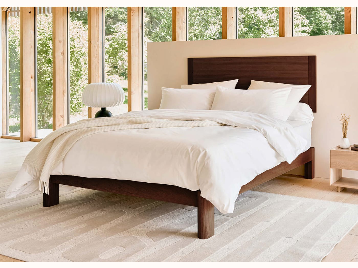 Cama com base em carvalho maciço BAOBAB