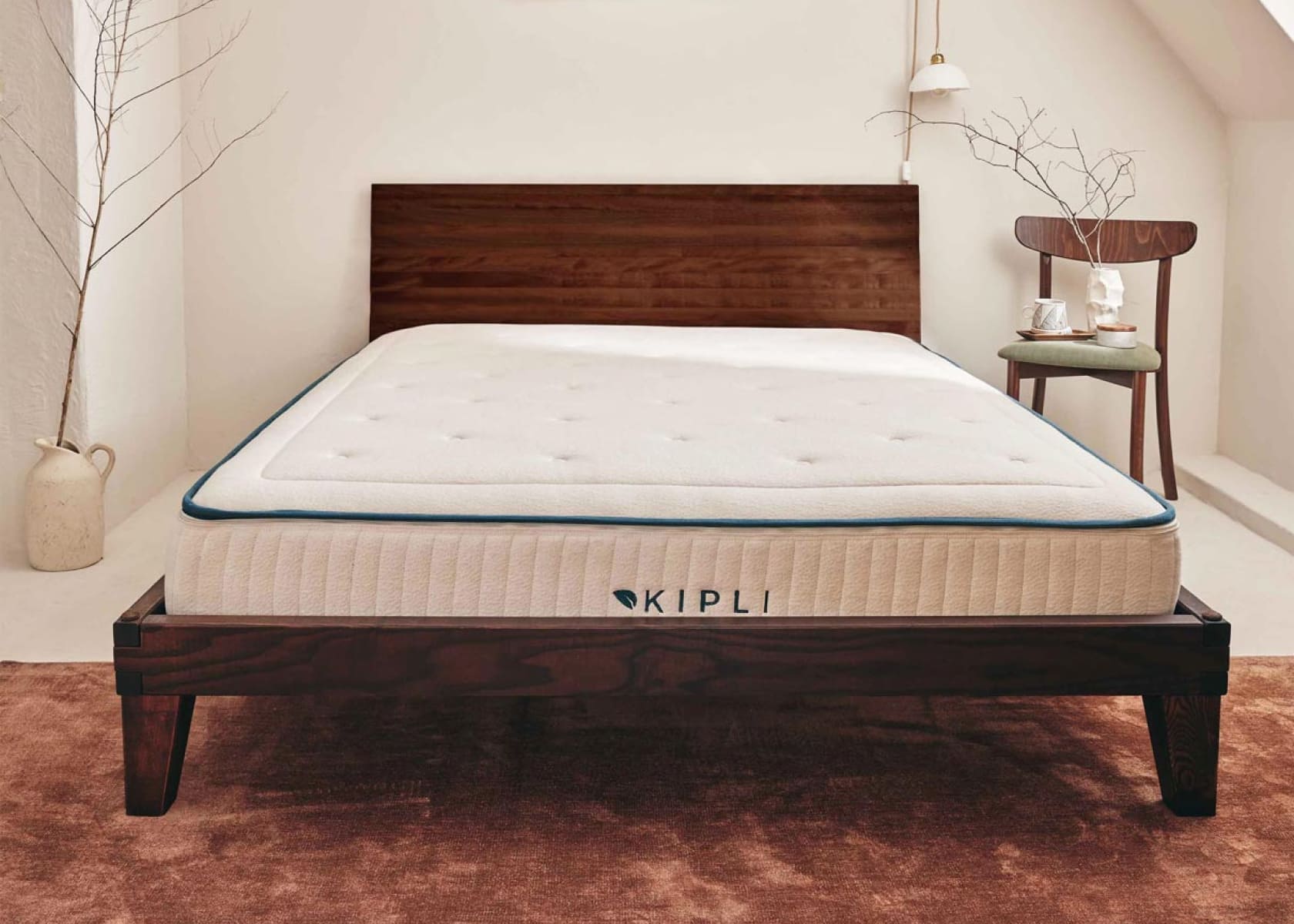 Bett mit Massivholz-Lattenrost LUCA